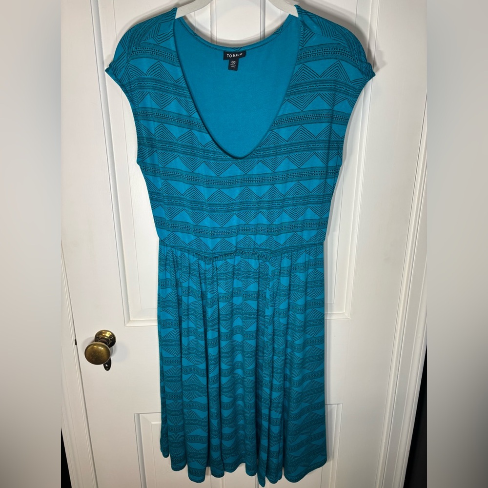 Torrid 00 Women’s Teal Turquoise Black Geometric Chevron Midi Dress - Picture 3 of 13